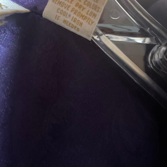 Victoria Secret Women's Pajamas top purple satin size S - Picture 7 of 8